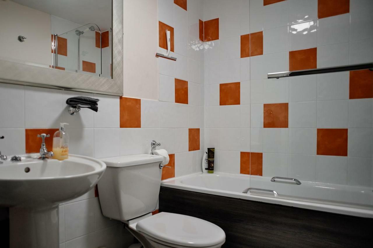 Central Located Two Bedroom Suite 브리스틀 외부 사진
